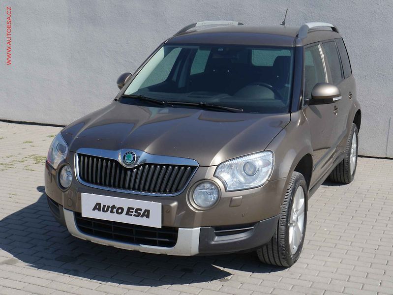 Škoda Yeti (2011) 2.0 TDi 4x4, Elegance, xenon - fotka 3 z 20