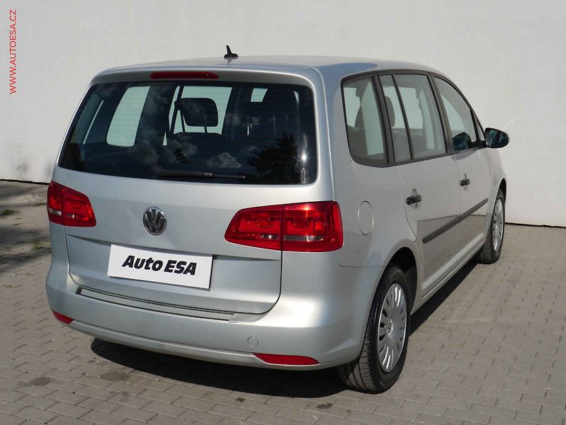 Volkswagen Touran (2013) 1.4 TSi, Trendline, TZ - fotka 4 z 16