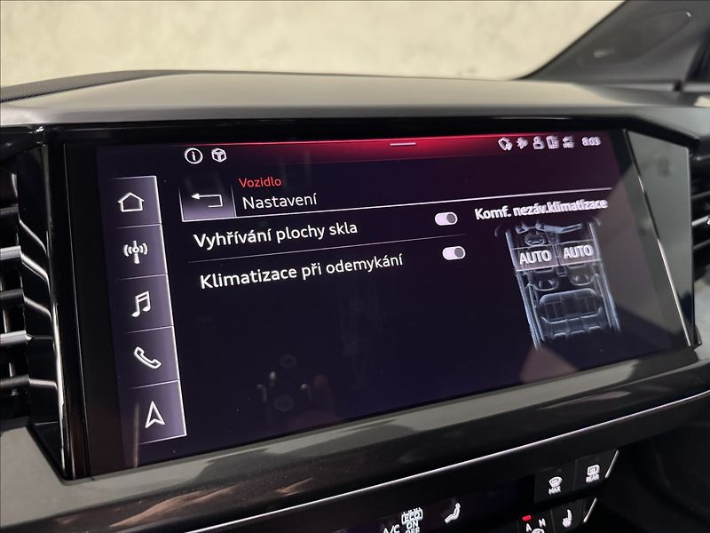 Audi Q4 e-tron 40 S-Line LED Matrix Assist - fotka 39 z 50