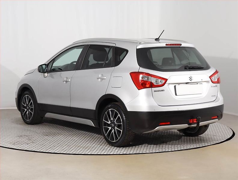 Suzuki SX4 S-Cross (2015) 1.6 VVT, 4X4, Automat - fotka 4 z 18