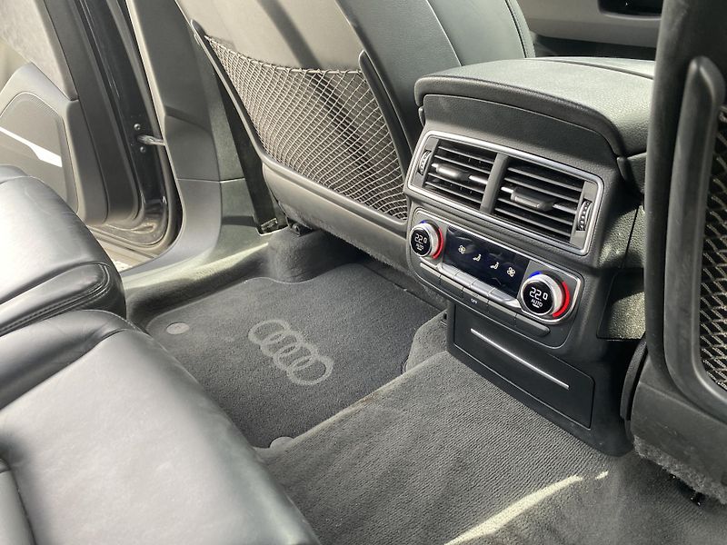 Audi Q7 3.0TDi 4x4 270PS S-LINE 7MÍST! - fotka 131 z 173