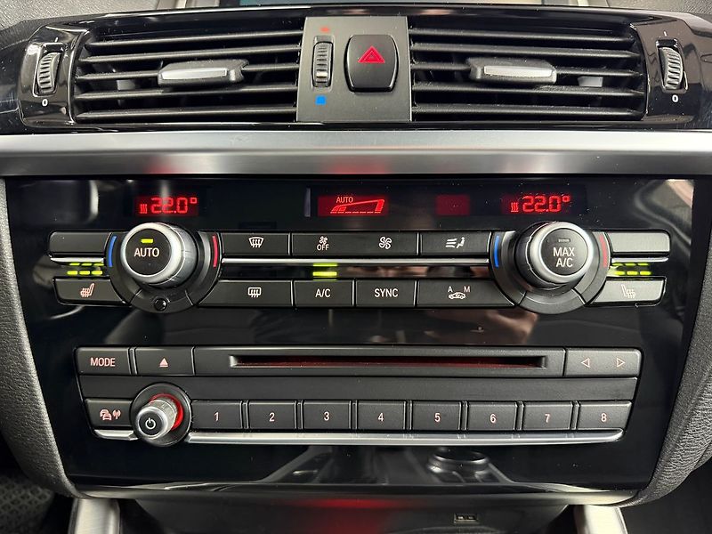BMW X4 30d xDrive M-SPORT, HUD, KEYLE - fotka 19 z 24