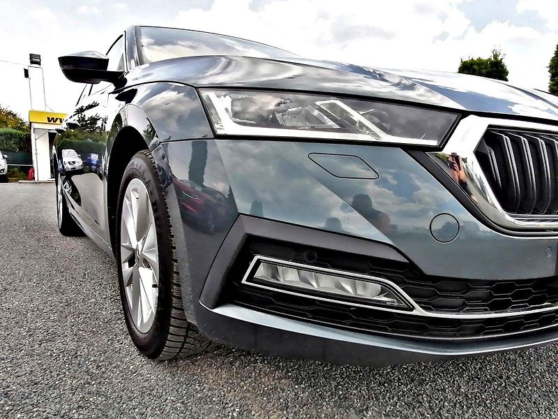 Škoda Octavia (2020) 1.5 TSi Style MATRIX KŮŽE - fotka 27 z 33