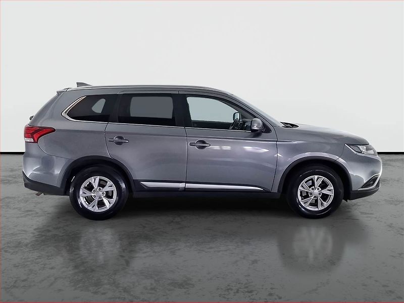Mitsubishi Outlander (2021) Intense 2.0, Automat - fotka 6 z 20