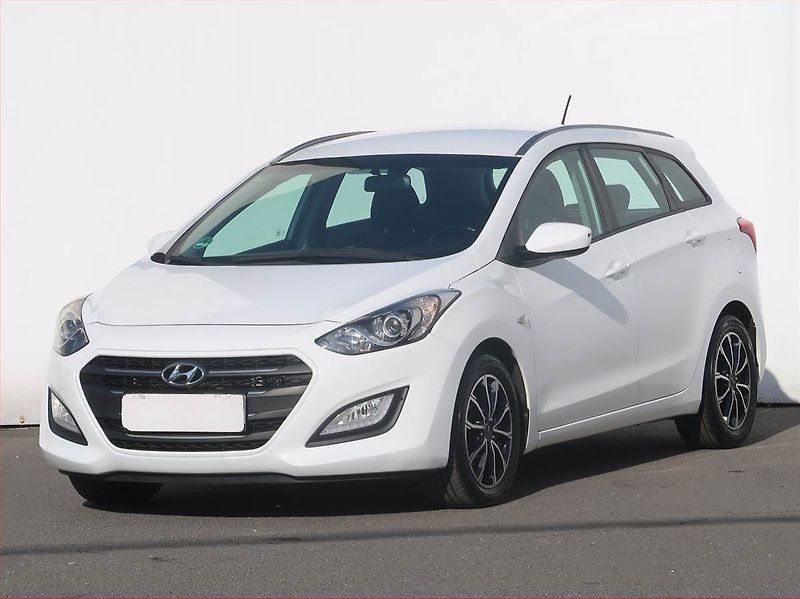 Hyundai i30 (2016) 1.6 CRDi, Serv.kniha, Tempomat - fotka 2 z 17