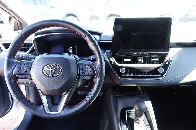 Toyota Corolla 2,0HSD GR-Sport Dynamic - fotka 16 z 32