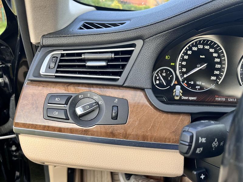 BMW Řada 7 740 LI,LONG,240KW,MINISTERSTVO - fotka 37 z 49