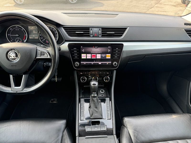 Škoda Superb (2018) 2,0 TDI 110 KW DSG STYLE - fotka 18 z 30