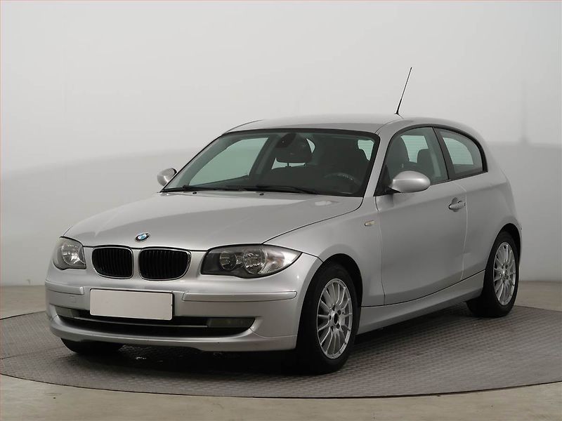 BMW Řada 1 (2008) 118d, Serv.kniha, CZ doklady - fotka 2 z 14
