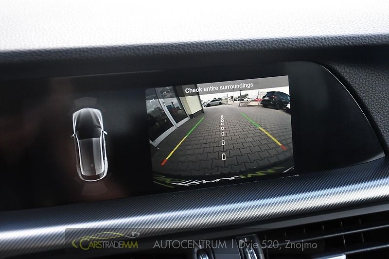 Alfa Romeo Stelvio 2.0T 16V 206kW VELOCE AT8 Q4 - fotka 29 z 50