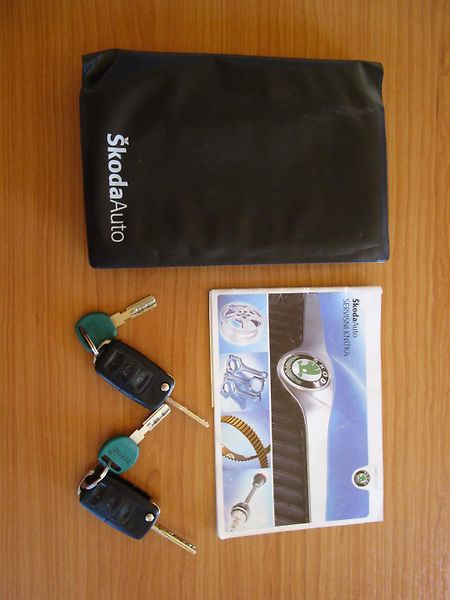 Škoda Roomster 1,9TDI-77KW-KOUPEN V ČR - fotka 16 z 16