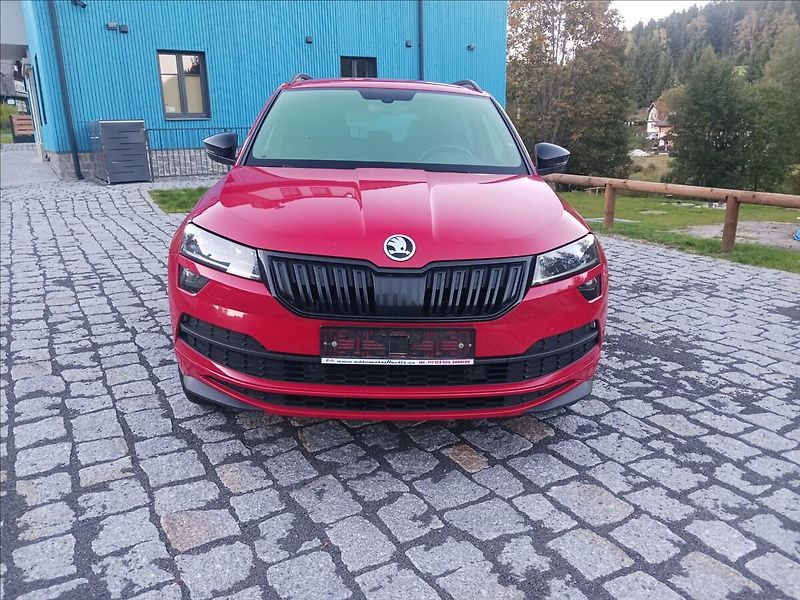 Škoda Karoq 2,0 TSI140kW DSG 4x4 SPORTLINE - fotka 2 z 39