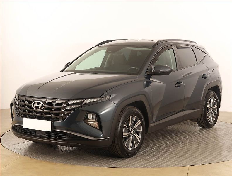 Hyundai Tucson (2021) Family 1.6 T-GDI - fotka 2 z 17