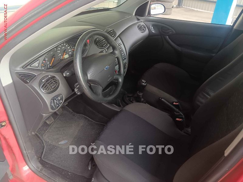 Ford Focus (2002) 1.6 i, 2.maj,ČR - fotka 3 z 3