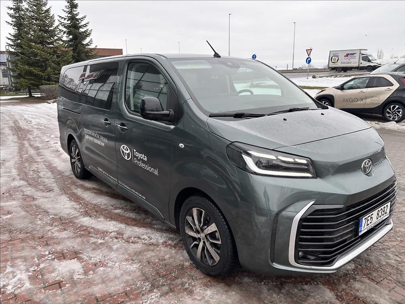 Toyota ProAce 2,0 Family 8S Webasto - fotka 3 z 10