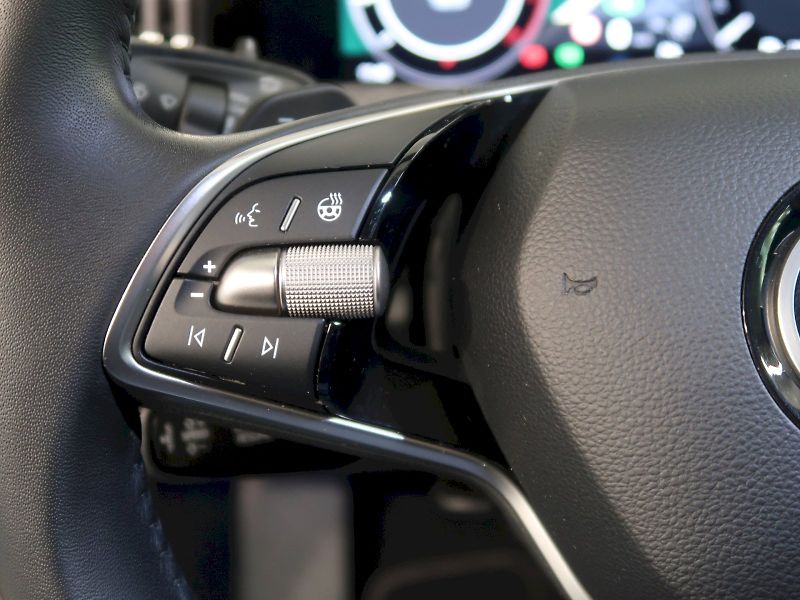 Škoda Superb (2024) 2.0TDI 110KW DSG NAVI - fotka 20 z 43