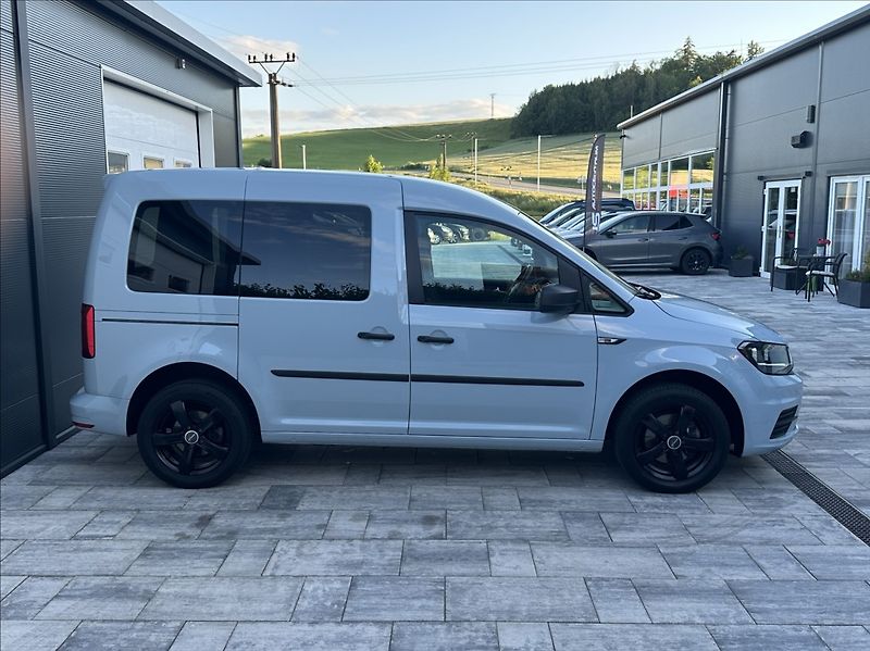 Volkswagen Caddy 1,0 TSI 102PS  Kombi Trendline - fotka 6 z 51