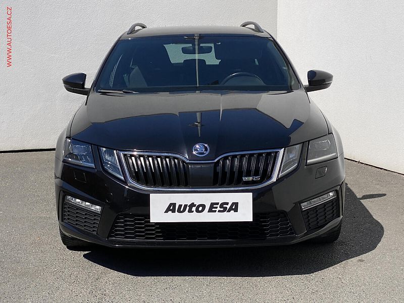 Škoda Octavia (2017) 2.0 TDi, RS, LED, navi - fotka 2 z 17
