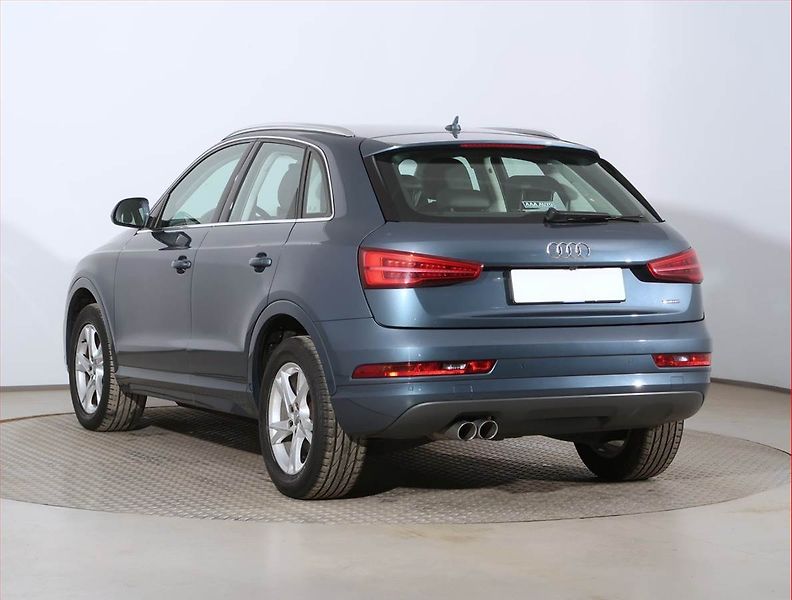Audi Q3 (2016) 2.0 TDI, 4X4, Automat, Kůže - fotka 4 z 16