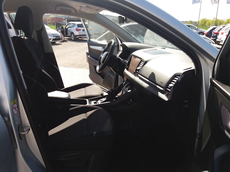 Škoda Karoq 1.6TDi,DSG,LED,NAVI.! - fotka 13 z 23