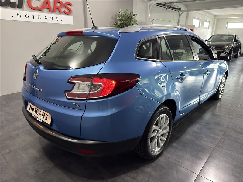 Renault Mégane 1,2   TCe 130 PARIS DELUXE TOP - fotka 5 z 42