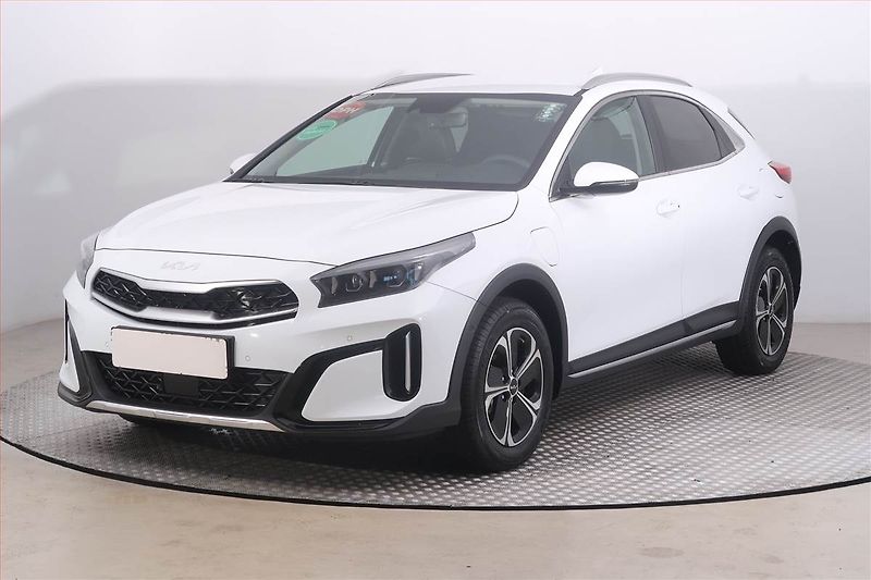 Kia XCeed (2025) Plug-in-Hybrid, DPH, Navigace - fotka 2 z 25