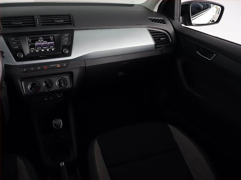 Škoda Fabia (2018) 1.0 TSI, Tempomat - fotka 8 z 18