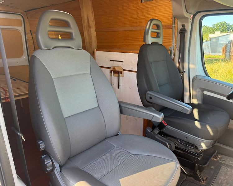 Fiat Ducato (2009) / Klimatizace - fotka 9 z 12