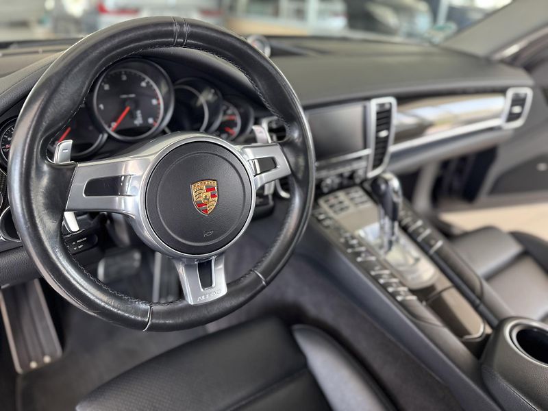 Porsche Panamera Diesel*221kW*Chrono*Webasto - fotka 10 z 33