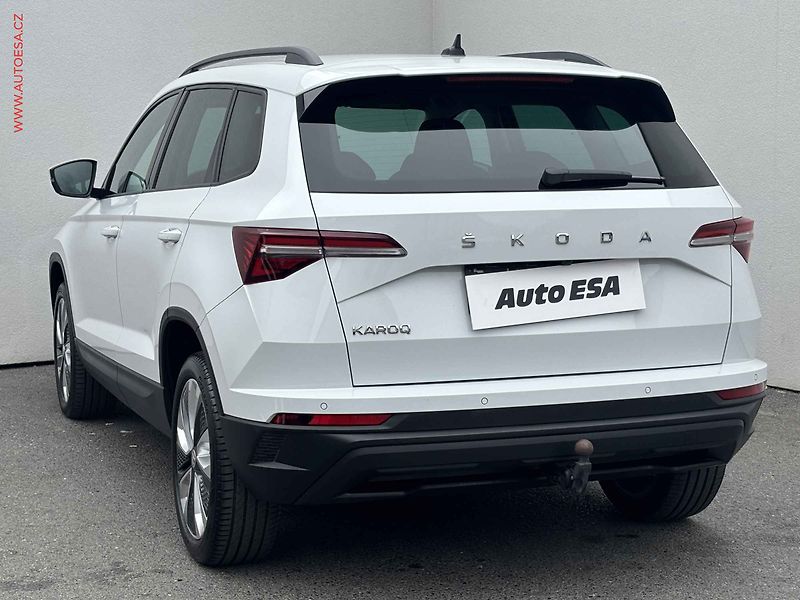 Škoda Karoq (2023) 1.5 TSi, Style, TZ, Webasto - fotka 6 z 18