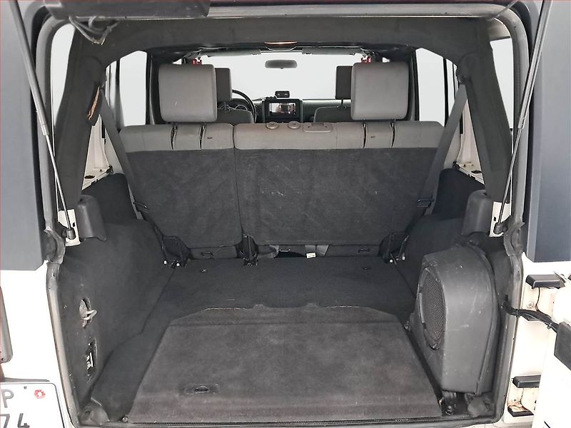 Jeep Wrangler (2009) 2.8 CRD - fotka 14 z 19