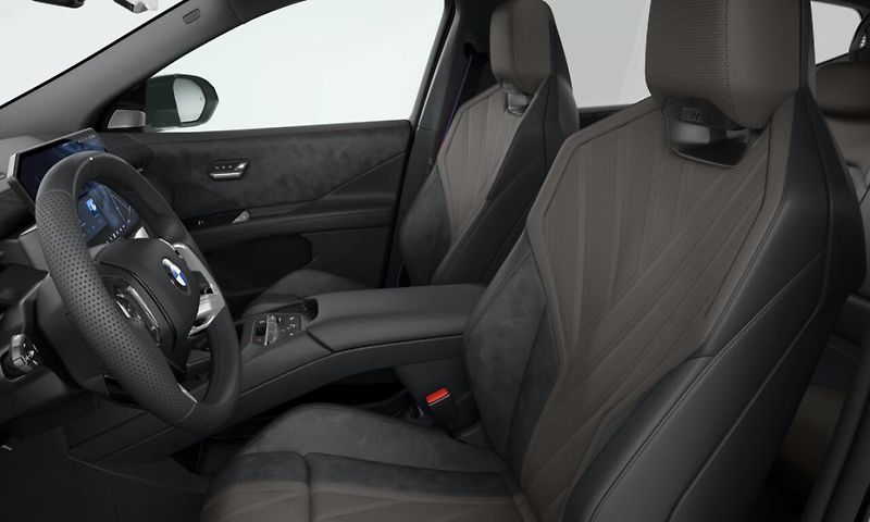 BMW iX3 50 xDrive - fotka 4 z 4