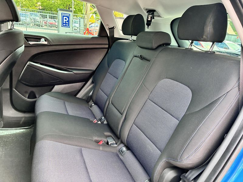 Hyundai Tucson 4x4, STYLE,TAŽNÉ,1.MAJITEL - fotka 12 z 26