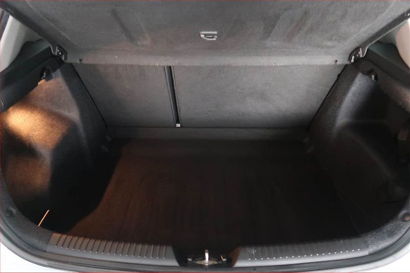 Kia Ceed (2017) 1.4 CVVT, Serv.kniha - fotka 13 z 15