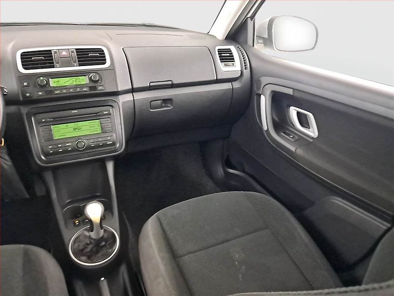 Škoda Fabia (2008) 1.9 TDI, Serv.kniha - fotka 8 z 15