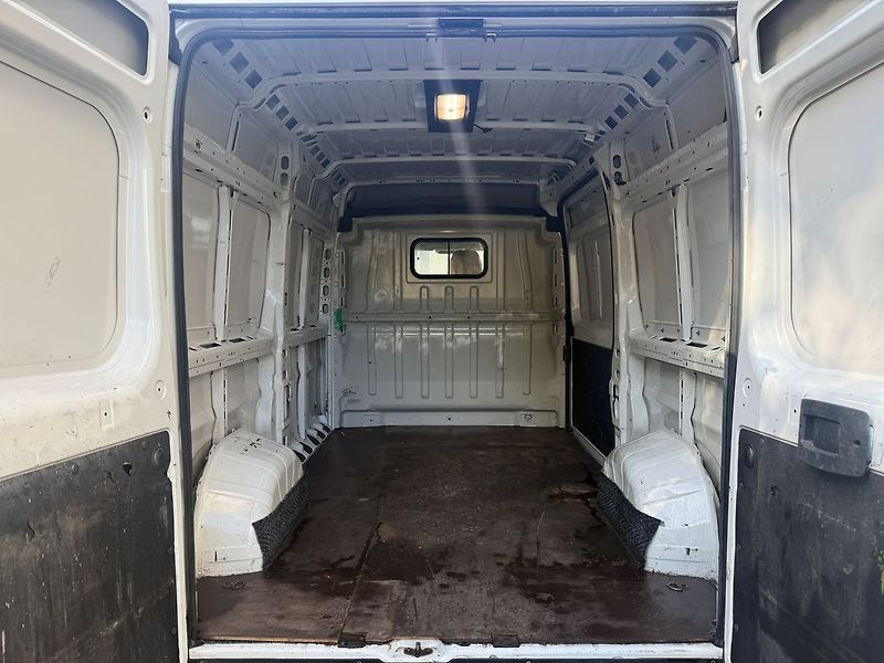 Fiat Ducato 2.2 MultiJet ČR,serv.kn.,DPH - fotka 17 z 23