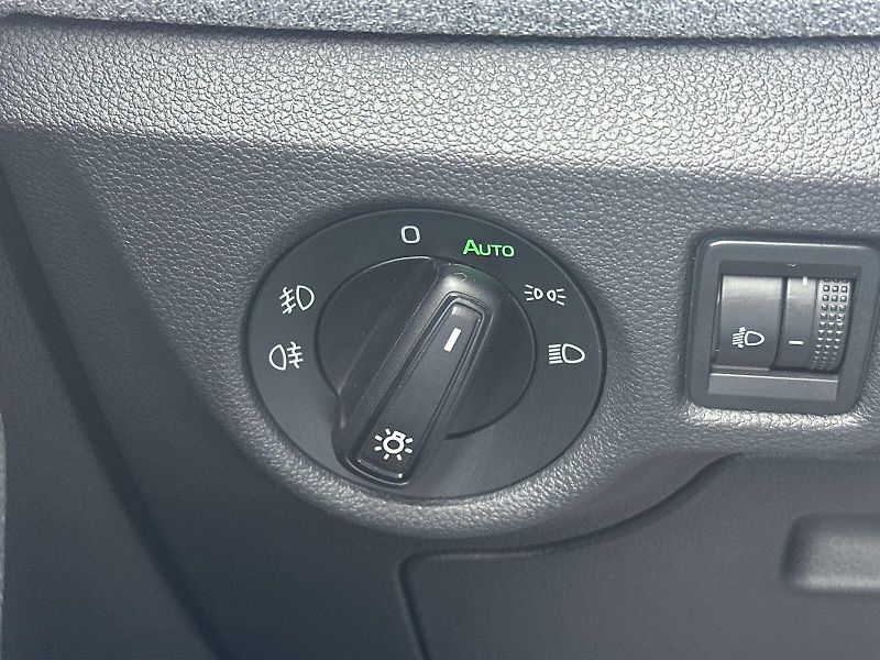 Škoda Scala (2025) 1.0 TSI Selection - fotka 16 z 25