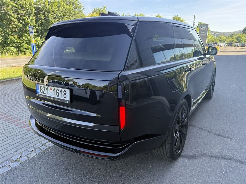 Land Rover Range Rover 3,0 HSE D350 - fotka 6 z 44