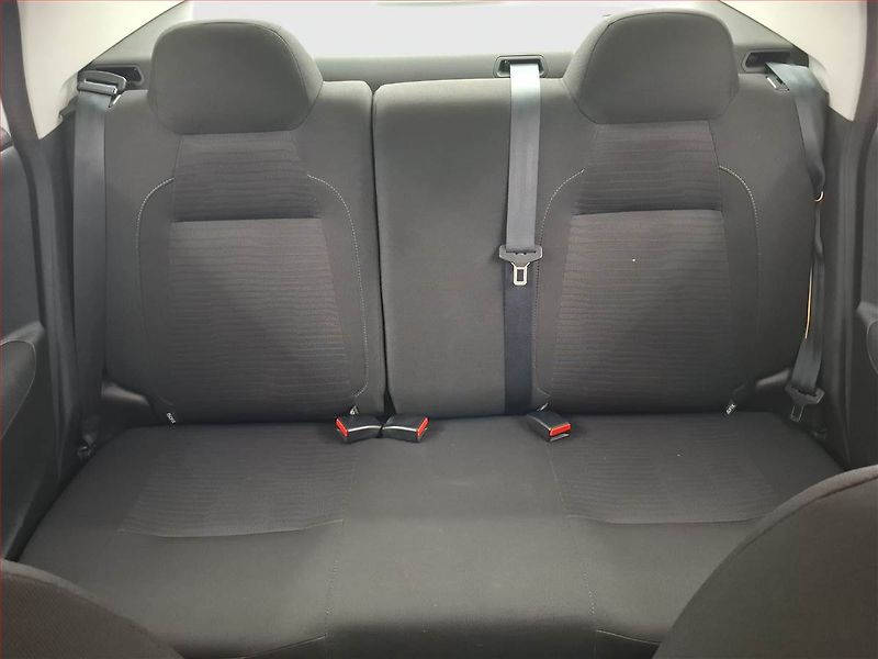 Peugeot 301 (2014) 1.2 VTi, Park. senzory - fotka 10 z 13