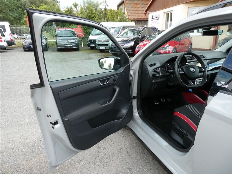 Škoda Fabia 1,2 TSI 81kW Monte Carlo, ČR - fotka 25 z 48