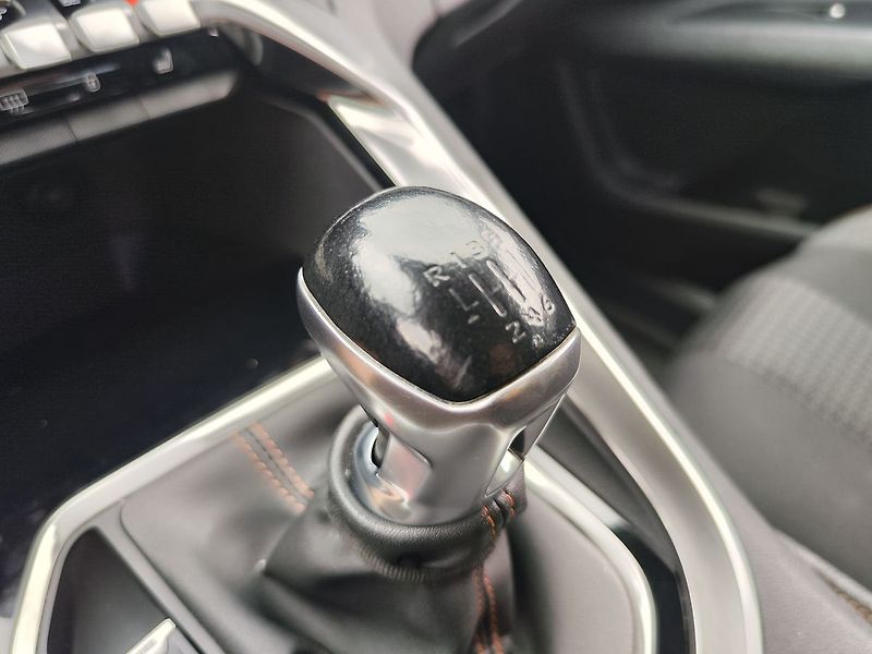 Peugeot 5008 1.5 HDI/96kW Servisováno - fotka 21 z 29