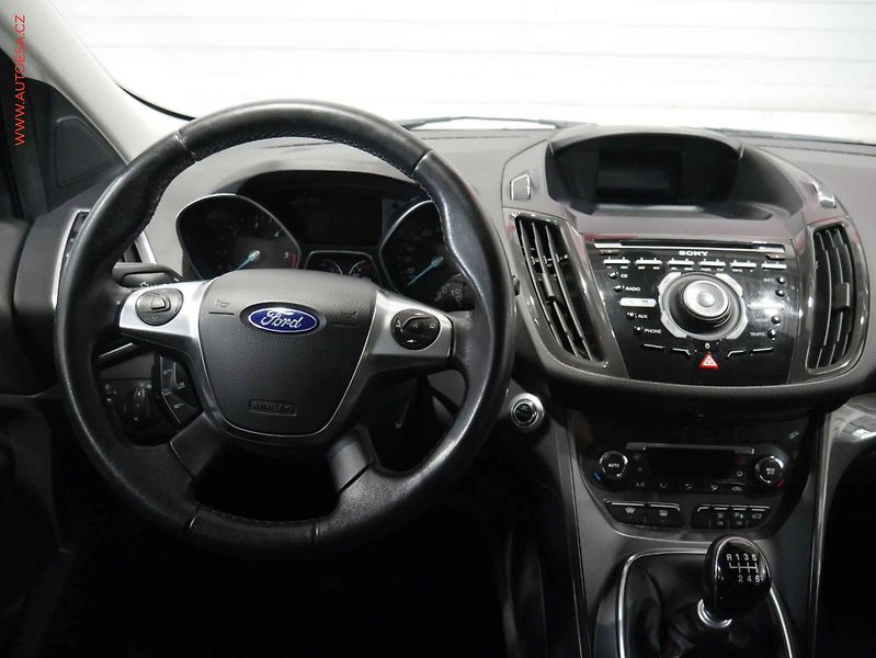 Ford Kuga (2013) 2.0 TDCi 4x4, 2.maj, Navi - fotka 11 z 22
