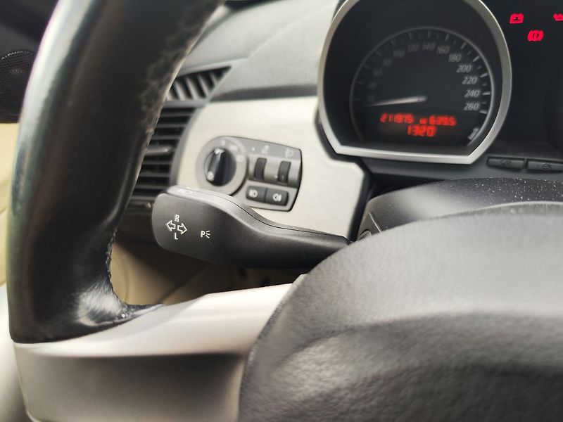 BMW Z4 2.2i/125kW Cabrio - fotka 24 z 32