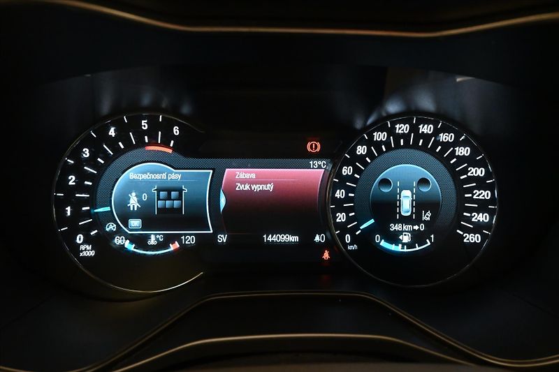 Ford Mondeo 2,0 EcoBlue 110 kW Titanium Zá - fotka 16 z 29