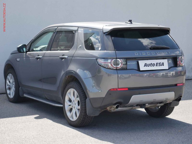 Land Rover Discovery Sport (2016) 2.0 TD4 4x4, AT, kůže, bixen - fotka 6 z 20