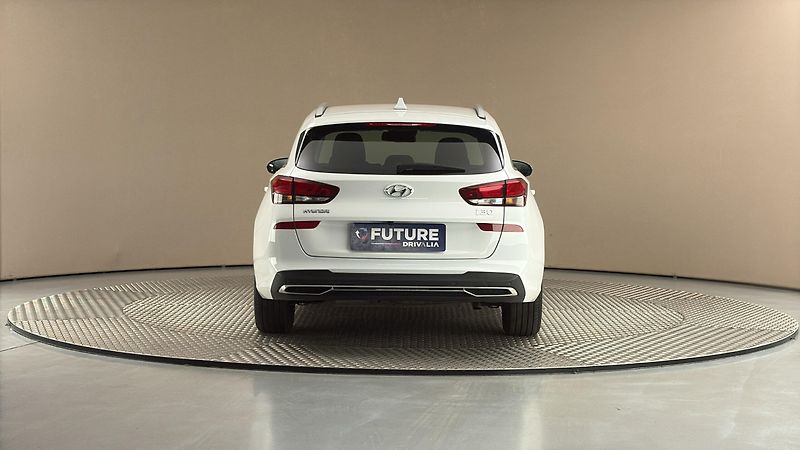 Hyundai i30 1.0 T-GDI Smart Kombi - fotka 5 z 26