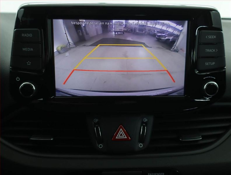 Hyundai i30 (2023) Family Comfort 1.0 T-GDI, ČR - fotka 13 z 17