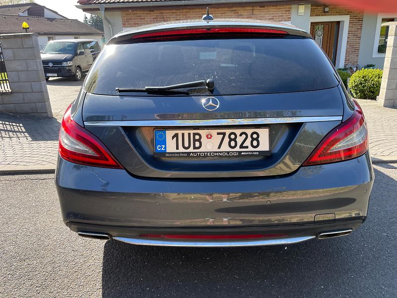 Mercedes-Benz CLS 350d 4MATIC Shooting Brake - fotka 6 z 40