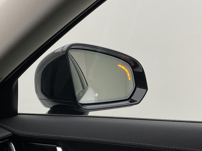 Volvo V90 T6 AWD RECHARGE DARK PLUS AUT - fotka 37 z 62