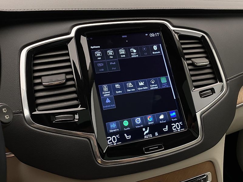 Volvo XC90 D5 AWD INSCRIPTION REZERVACE - fotka 45 z 56